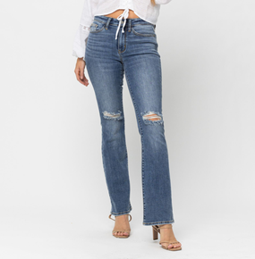 957 Judy Blue Mid-Rise Destroyed Knee Bootcut Jeans