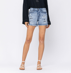 1021 Judy Blue Mid Rise Patch Wash Out Shorts